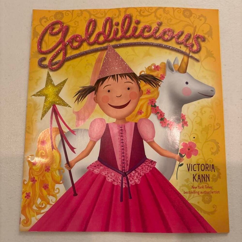 Goldilicious by victoria kann scholastic